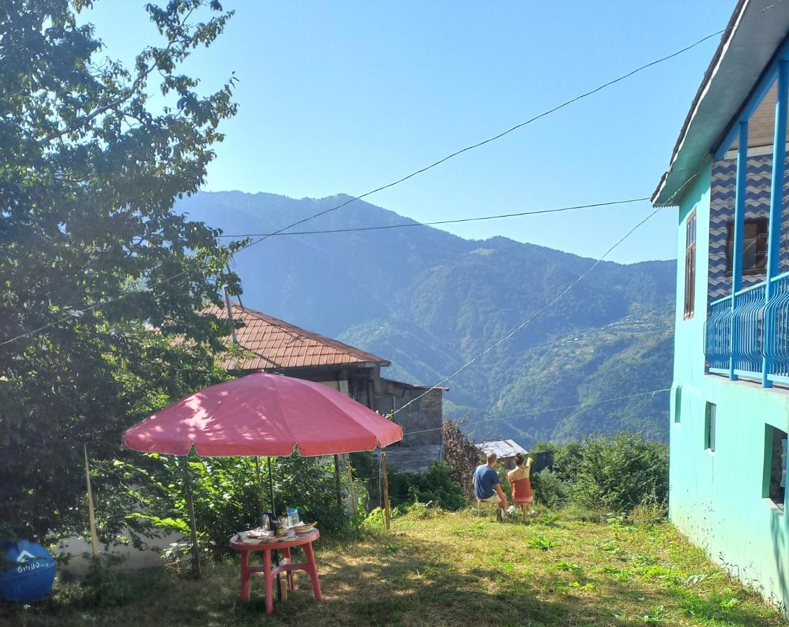 Guest House Chveni Ezo Khulo Exterior foto